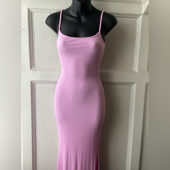 Skims Pink Soft Lounge Spaghetti Strap Bodycon Maxi Dress - Picture 4 of 10
